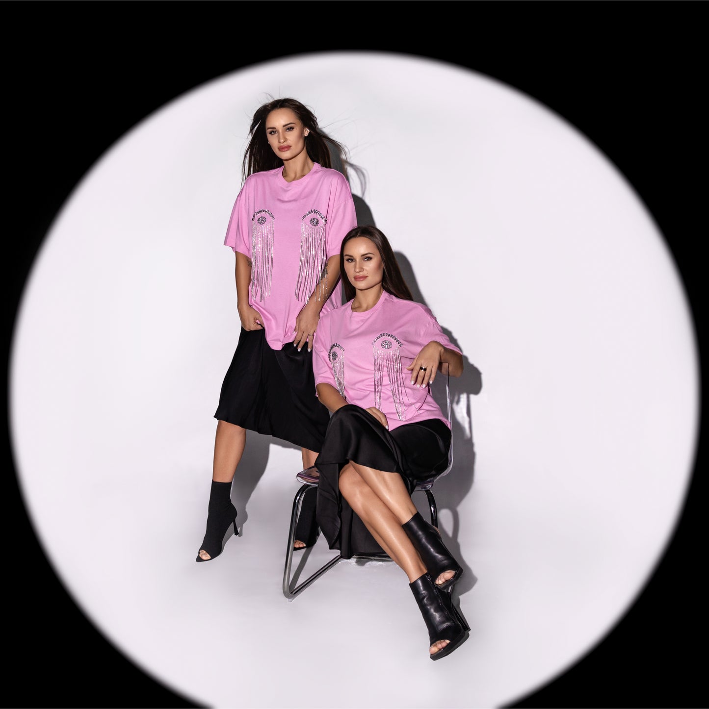 T-shirt "Look into the eyes" Pink